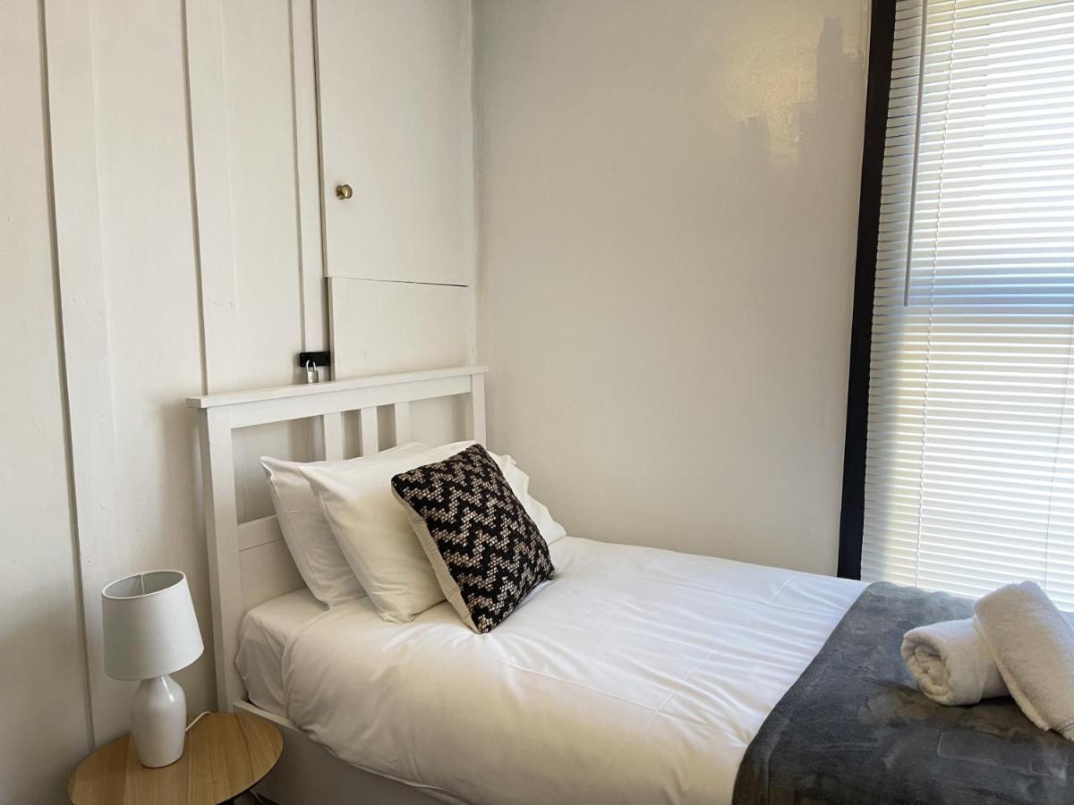 Jasper's Pet-Friendly Family Haven Villa Cambridge  Exterior photo