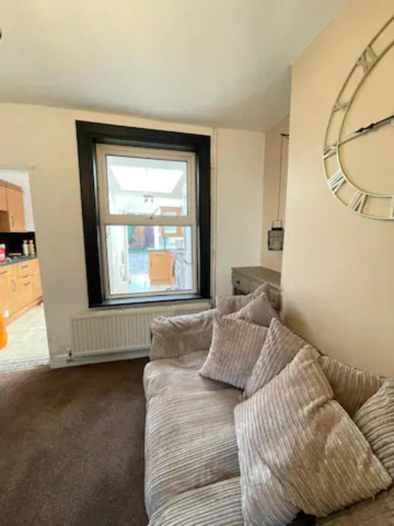 Jasper's Pet-Friendly Family Haven Villa Cambridge  Exterior photo