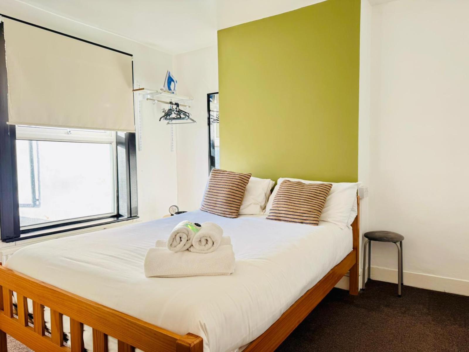 Jasper's Pet-Friendly Family Haven Villa Cambridge  Exterior photo